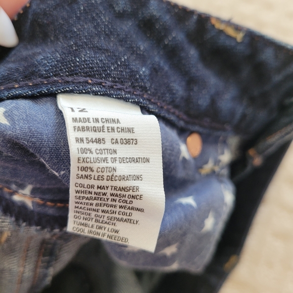 AMERICAN EAGLE Distressed Dark Wash Peek A Boo American Flag Pocket Jean Shorts - Picture 8 of 9